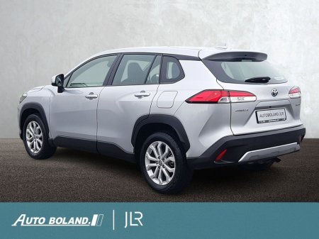 2023 Toyota Corolla Cross 1.8 Hybrid Luna - Apple Car Play & Android Auto, Reverse Camera, Auto High Beam Assist, LED Lighting €32,795