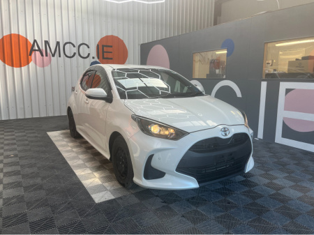 2021 Toyota Yaris YARIS 1.0 AUTOMATIC / 50k KMs / REVERSE CAMERA & MORE