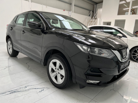 2017 Nissan Qashqai  €13,995
