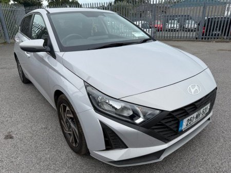 2025 Hyundai i20 1.2i Deluxe Plus *DEMO SALE*