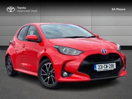 2023 Toyota Yaris HYBRID LUNA SPORT €25,250