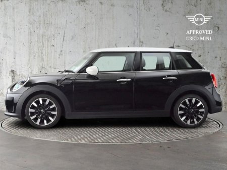 2022 MINI Hatch 5-Door Cooper Classic €26,900