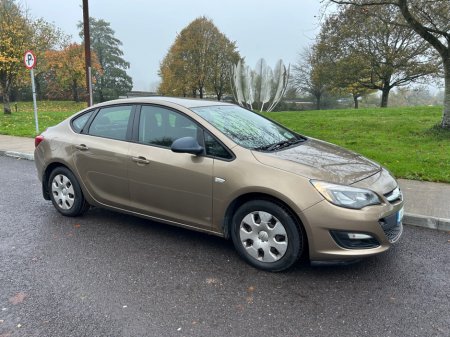 2013 Opel Astra TRADE SALE ONLY 1.4 I 100PS 4DR €2,950