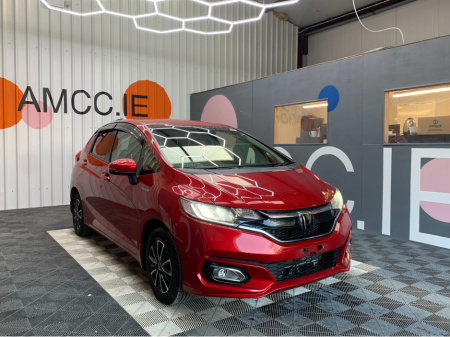 2019 Honda Fit 1.5 HYBRID / 80k KMs / Adaptive Cruise, Reverse Camera & More