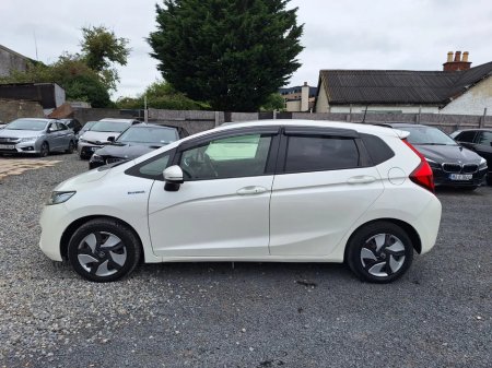 2014 Honda Fit 1.5L Hybrid| Half leather seats €9,700