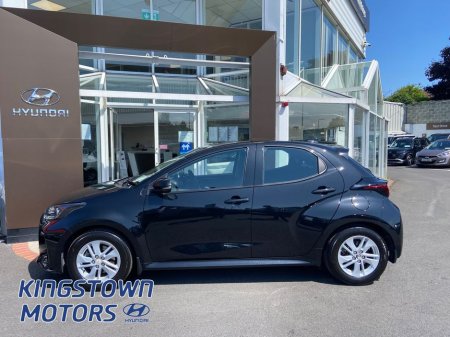 2022 Toyota Yaris Hybrid Luna 4DR Auto €21,250