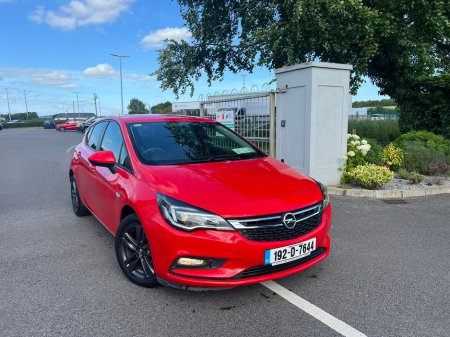 2019 Opel Astra 1.0i Turbo (105PS) S/S 120 YEAR EDITION