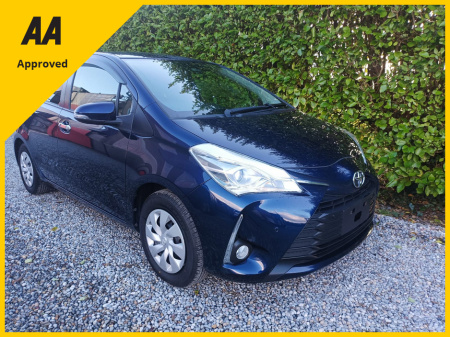 2019 Toyota Yaris 1.3 AUTOMATIC LUXURY VELOUR INTERIOR DESIGN  FITTED WITH TOYOTA SAFETY SENSE FACTORY ALL ROUND PARK ASSIST SYSTEM LARGE TOUCH SCREEN MULTIMEDIA SYSTEM FACTORY IMMOBILISER PROXIMITY KEYS 2 YEARS NCT