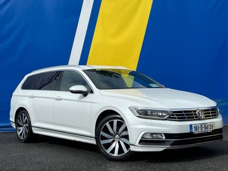2016 Volkswagen Passat R-LINE HIGHLINE 1.4 TSI AUTO // CARBON STYLING PACKAGE // APPLE CARPLAY/ANDROID AUTO // R-LINE HEATED SEATS