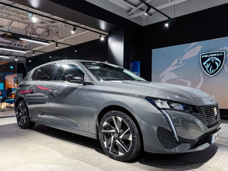 2024 Peugeot 308 Allure 15 HDI Auto 130 MY €36,995