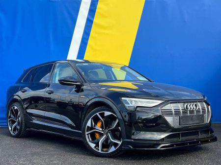 2021 Audi e-tron 50 QUATTRO // SERVICE HISTORY // RS-PERFORMANCE PACKAGE // APPLE CARPLAY / ANDROID AUTO €31,950