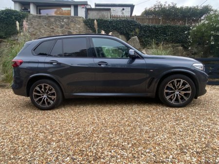 2020 BMW X5 xDrive45e M Sport €55,999