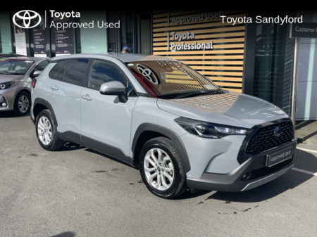 2023 Toyota Corolla Cross LUNA 1.8 AUTO // REAR CAMERA // APPLE CARPLAY/ANDROID AUTO // AIR CON // FULL WARRANTY €35,945