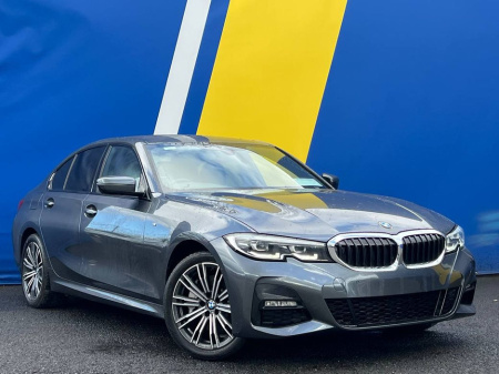 2019 BMW 3 Series 330e M-SPORT 2.0 HYBRID // DIGITAL SERVICE HISTORY // APPLE CARPLAY/ANDROID AUTO // LEATHER HEATED M-SPORT SEATS