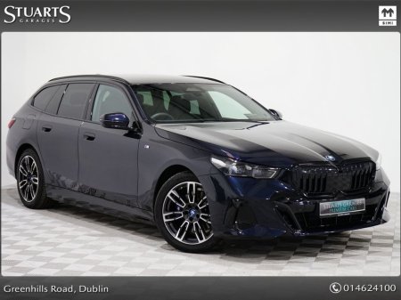 2025 BMW 5 Series TOURING 530e M-SPORT CARBON BLACK METALLIC, BLACK VEGANZA INTERIOR, HEATED SEATS, HARMAN KARDON SOUND SYSTEM, POWERED BOOT, REVERSING CAMERA