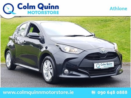 2023 Toyota Yaris LUNA 1.5 HYBRID AUTO HATCHBACK