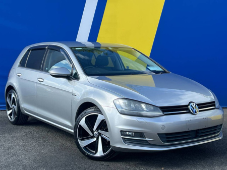 2014 Volkswagen Golf R-LINE PACK 1.2 TSI AUTO // COMFORTLINE // 18” GTI ALLOYS // REVERSE CAMERA // ADAPTIVE CRUISE CONTROL €12,900