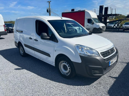 2017 Peugeot Partner 850 PROFESSIONAL L2 HD