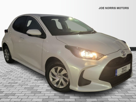 2022 Toyota Yaris 1.0 VVTi Automatic €20,995