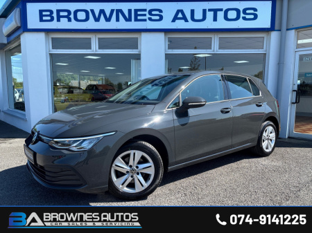 2022 Volkswagen Golf LIFE TSI €24,900