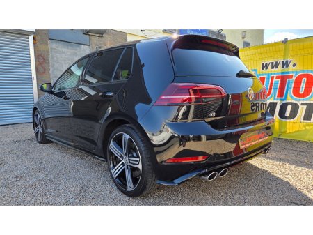 2017 Volkswagen Golf R TSI S-A DSG €27,950