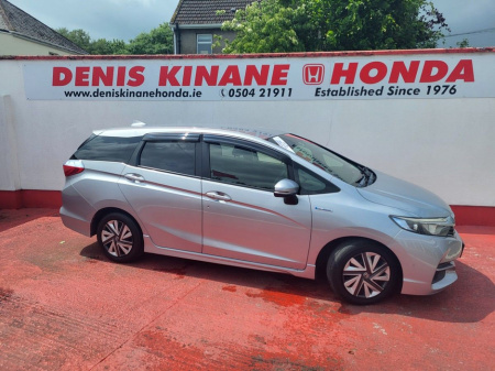 2017 Honda Shuttle SHUTTLE DAA-GP7 5 DR AUTO €11,500