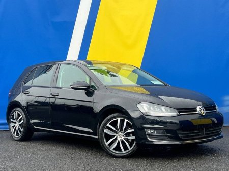 2017 Volkswagen Golf HIGHLINE 1.4 TSI AUTO // REVERSE CAMERA // DIAMOND CUT ALLOYS // DUAL ZONE CLIMATE CONTROL