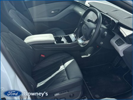 2025 Ford Explorer Premium EV