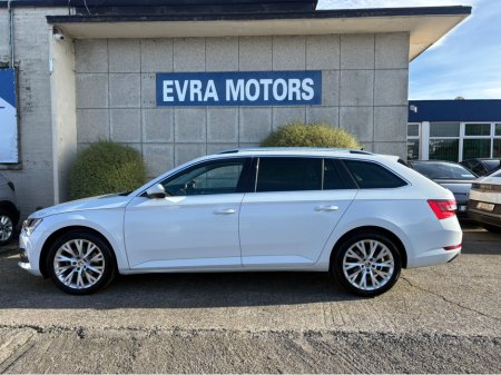 2023 Skoda Superb COMBI ESTATE STYLE AUTOMATIC 2.0 TDI DIESEL 150HP //HIGH SPEC//FULL LEATHER//ADAPTIVE CRUISE CONTROL//SAT NAV//KEYLESS ENTRY// €33,950