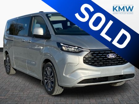 2025 Ford Tourneo 2.5 PHEV LWB Titanium 227 BHP..8 Seater