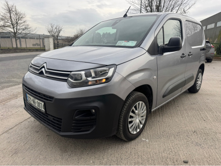2022 Citroen Berlingo ENT BLUEHDI 100 MWB 6 650KG MY22 €17,995