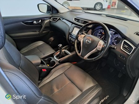 2017 Nissan Qashqai Premium,*Call John 0861913954 €13,950