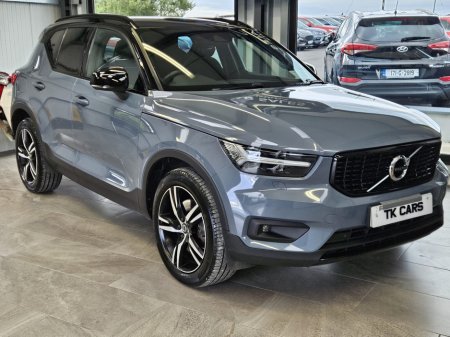 2021 Volvo XC40 PHEV T4 (197hp) R-Design FWD