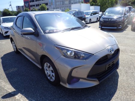 2020 Toyota Yaris 1.5 PETROL HYBRID AUTOMATIC // FULL PARK ASSIST // REVERSING CAMERA €15,950