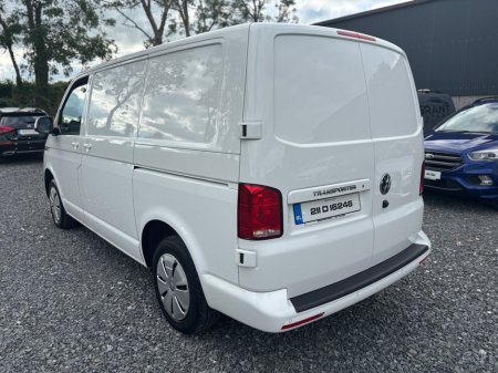 2021 Volkswagen Transporter  €19,998