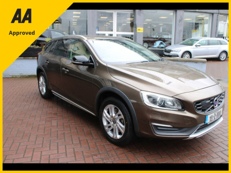 2015 Volvo V60 2.0D4 CROSS COUNTRY5DR ESTATE AUTOMATIC // IMMACULATE CONDITION THROUGHOUT // BUY WITH CONFIDENCE AA AND SIMI APPROVED DEALER 2025 // FINANCE ARRANGED // ALL TRADE INS WELCOME //