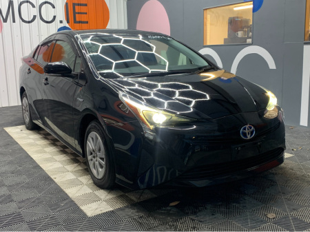 2018 Toyota Prius TOYOTA PRIUS / 120k KMs / Reverse Camera / Automatic