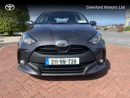 2021 Toyota Yaris 1.0 LUNA 4DR €18,500