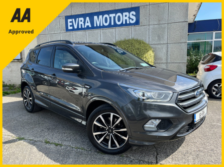 2018 Ford Kuga ST-LINE 1.5 TDCI DIESEL //HIGH SPEC//PANORAMIC GLASS ROOF//