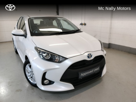 2022 Toyota Yaris HYBRID 5DR LUNA PEARL PAINT €23,450
