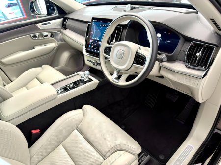 2025 Volvo XC90 ULTRA DARK T8 PHEV AWD €89,950