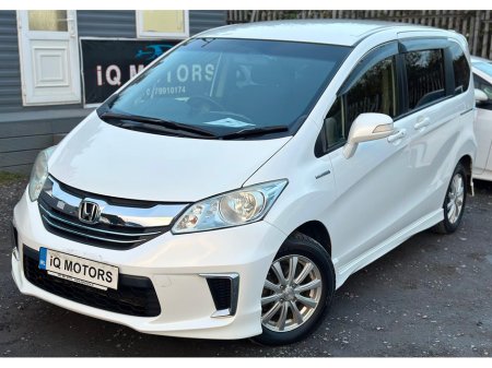 2015 Honda Freed 1.5 Petrol Hybrid Petrol 6 Seater Fresh Import €10,495