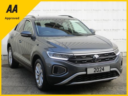 2024 Volkswagen T-Roc MATCH 1.0 TSI ONLY 9000 MILES AND IN SHOWROOM CONDITION. FULLYU SERVICED  WITH 12 MONTHS WARRANTY AND 12 MONTHS AA COVER !!!