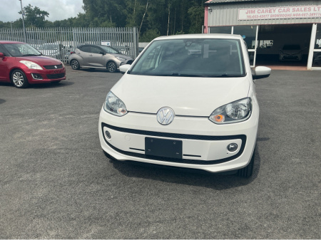 2014 Volkswagen up! 1.0 €9,450