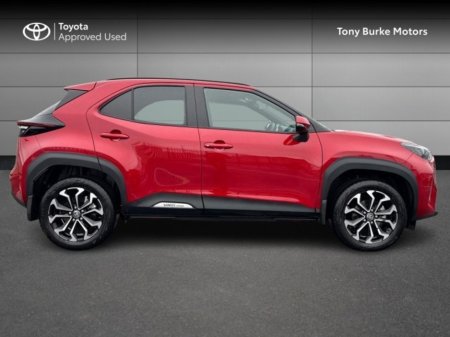 2025 Toyota Yaris Cross - LunaSport - 1.5 Hybrid - Automatic - EUR 180 Tax - 3 Free Services Include // Remote Central Locking // Front Electric Windows // Rear Electric Windows // Electric Mirrors // Finger Tip Stereo Contr €33,775