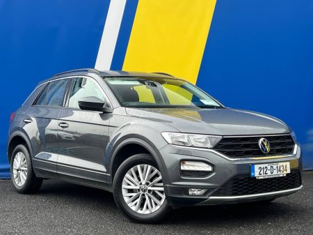 2021 Volkswagen T-Roc DESIGN 2.0 TDI // APPLE CARPLAY/ANDROID AUTO // DUAL ZONE CLIMATE CONTROL // ADAPTIVE CRUISE CONTROL