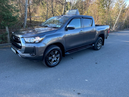 2022 Toyota Hilux 2.4 DOUBLE CAB SR5 4DR €39,500