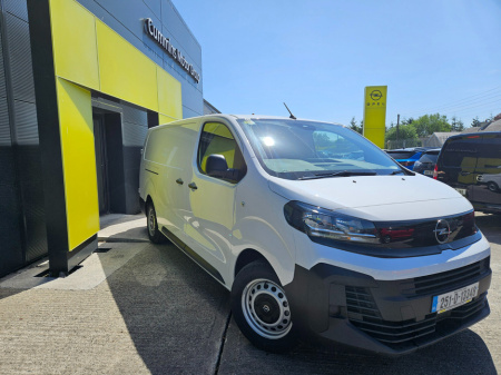 2025 Opel Vivaro  €26,950