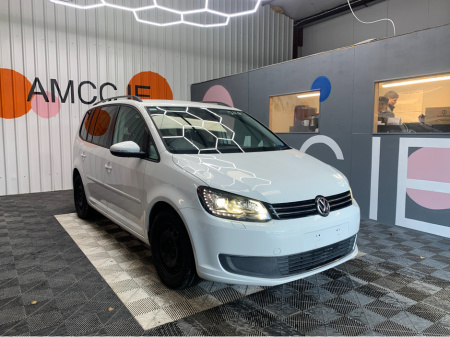 2016 Volkswagen Touran TSI COMFORT LINE AUTOMATIC / 29k KMs / Cruise Control, Reverse Camera & More