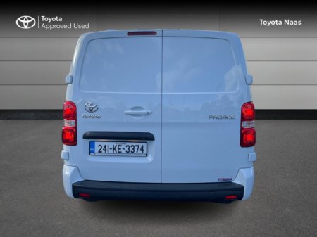 2024 Toyota Proace 2.0 140HP GX L €29,629
